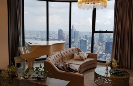 호치민 중심부 빈홈 골...